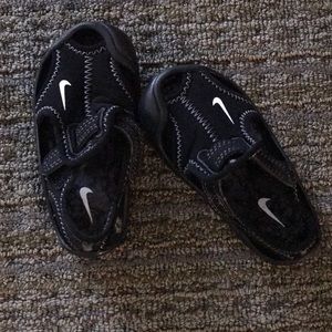 Toddler shoes
